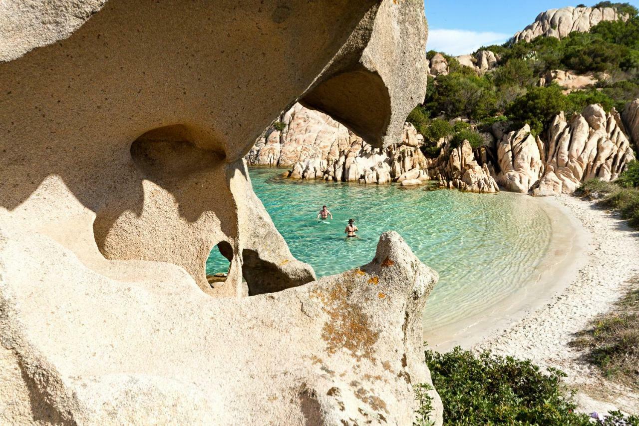 Residence L'Ea Di Lavru - Appartamenti Mono-Bilo-Trilocali Порто-Сан-Паоло Экстерьер фото