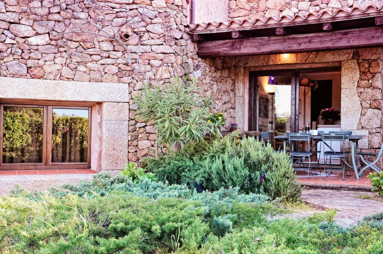 Residence L'Ea Di Lavru - Appartamenti Mono-Bilo-Trilocali Порто-Сан-Паоло Экстерьер фото