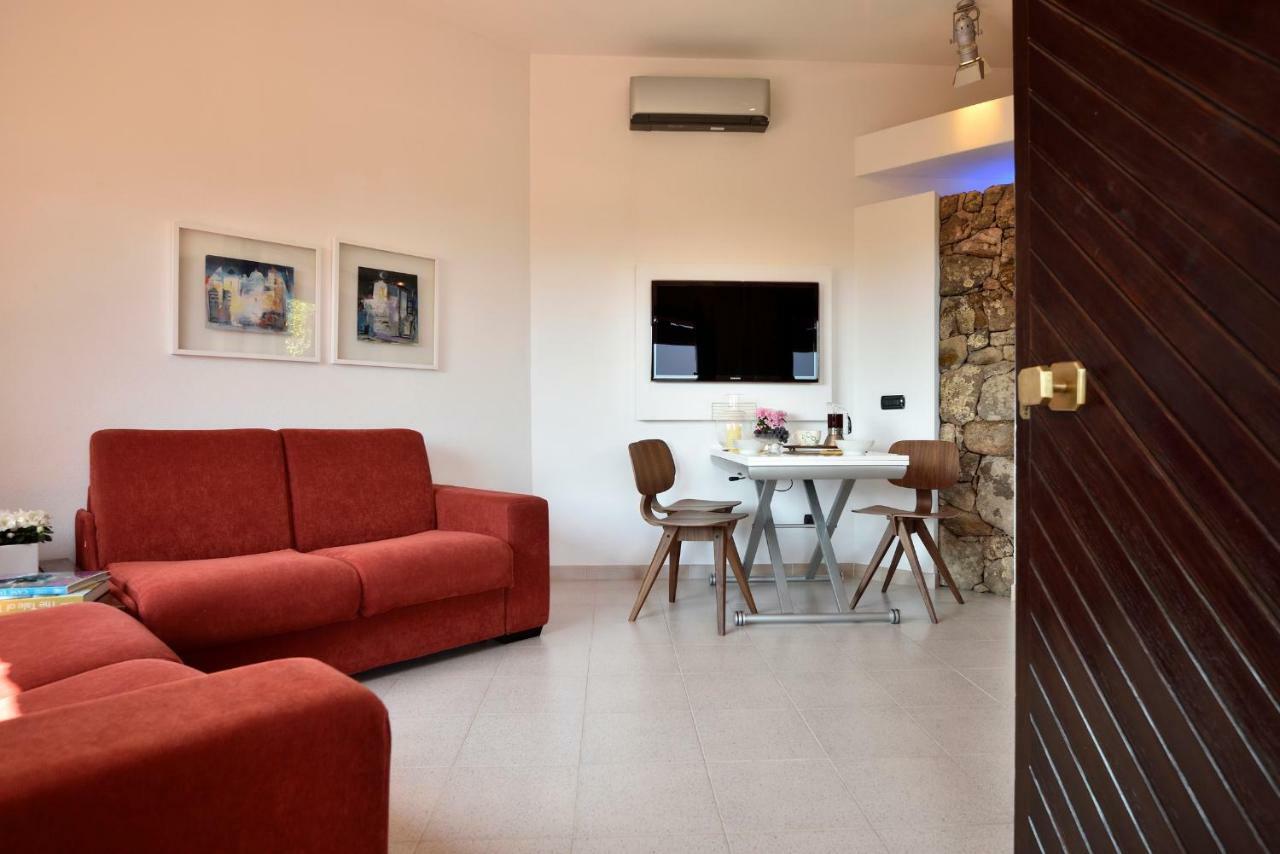 Residence L'Ea Di Lavru - Appartamenti Mono-Bilo-Trilocali Порто-Сан-Паоло Экстерьер фото
